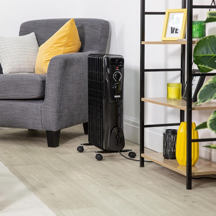 Zanussi 2000W/2KW Oil Filled Radiator, 9 Fin Portable Electric Heater – Black, Adjustable Thermostat with 3 Heat Settings, Safety Cut-off, 20 m sq Room Size, ZOFR5003B, 2 Year Guarantee, Made in ITALY.